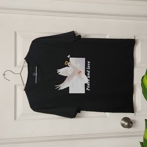 NEW! PEACE AND LOVE GRAPHIC TEE